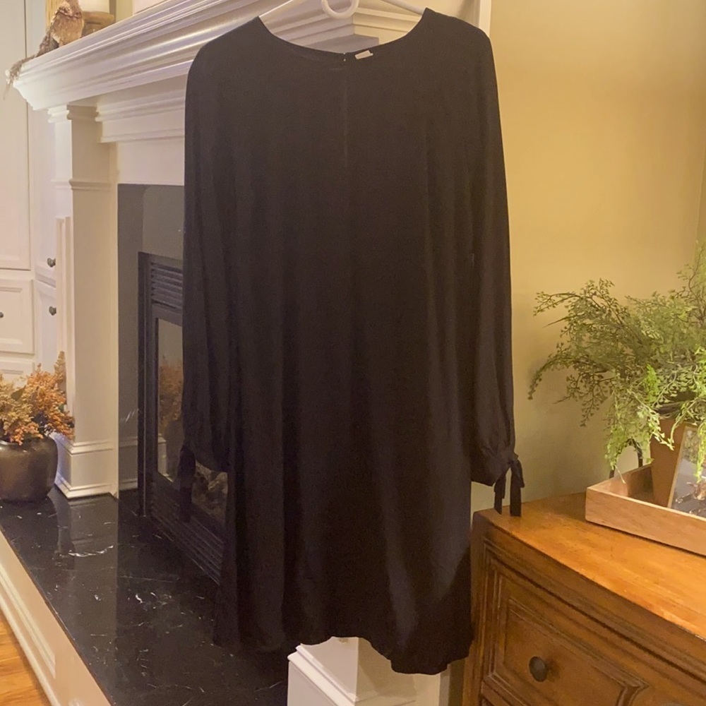 Long Sleeve Black Dress NEW Medium TALL